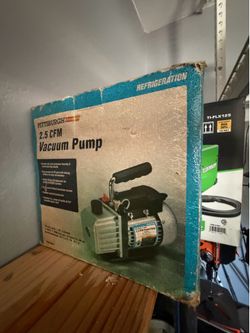 Ac vacuum pump