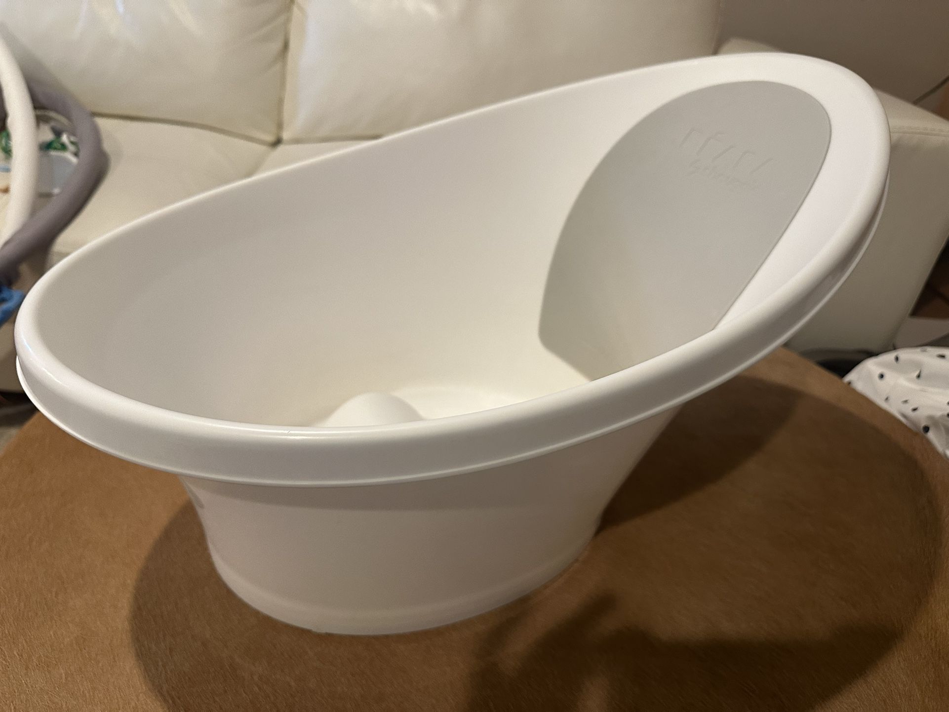 Snuggle Bathtub 🛀