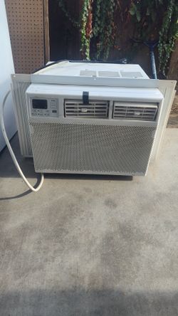 Window AC in good condition