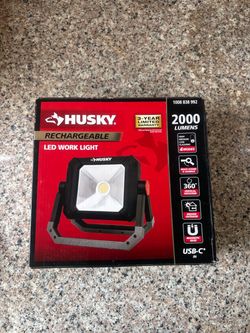 Husky Lamp 2000 Lumens