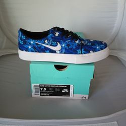 NIKE SATIRE CANVAS PREMIUM 