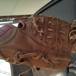  VINTAGE  RAWLINGS/REGGIE JACKSON LEATHER BASEBALL GLOVE