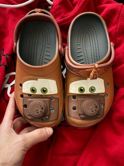 Mater crocs