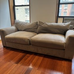 2 seater deep couch 
