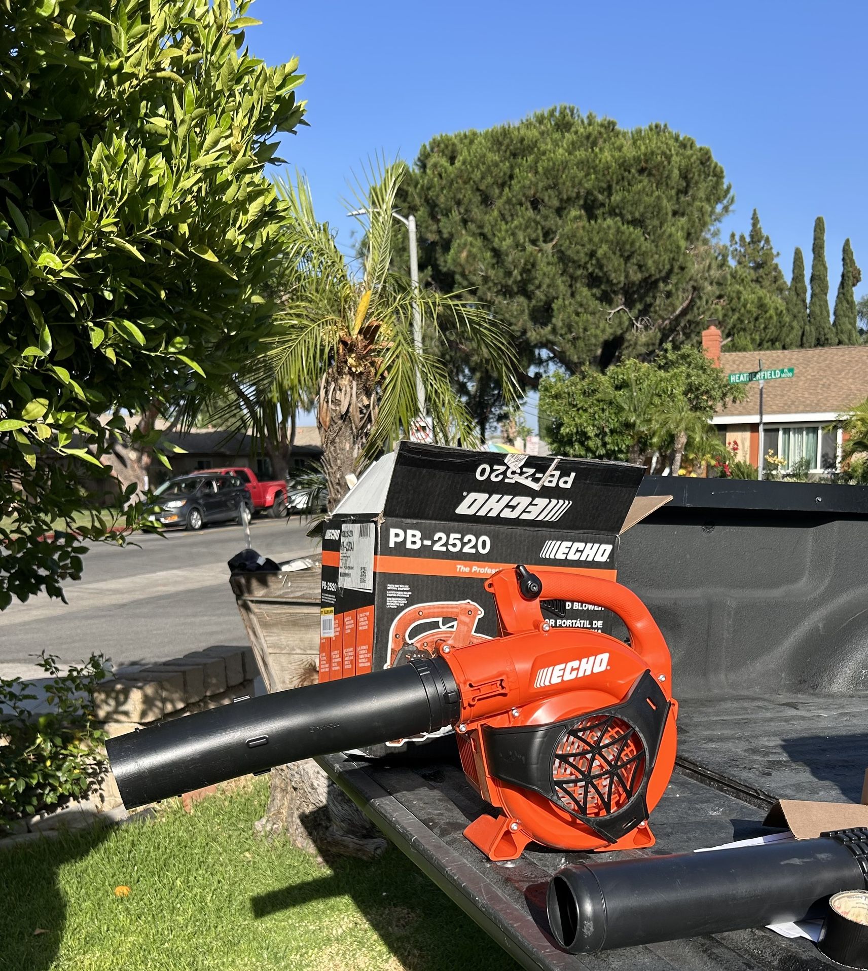 ECHO Leaf Blower