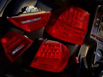 2009-2011 328i BMW tail lights