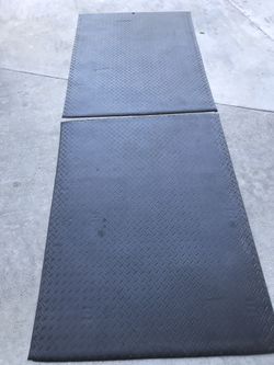 2 commercial black foam door mat