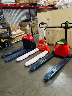 First come first served FULL ELECTRIC PALLET TRUCKS PALLET JACKS