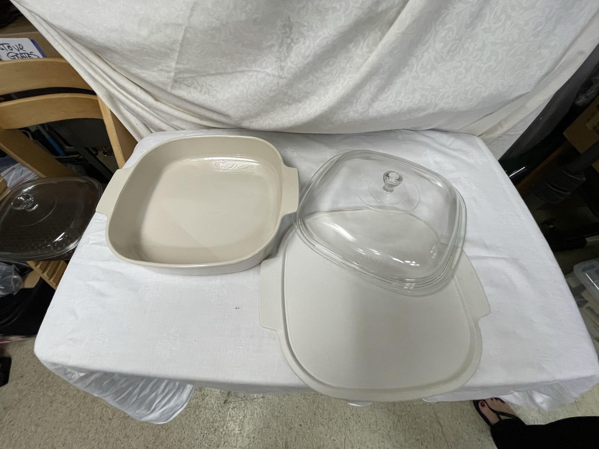 Corning Bakeware with glass lid & storage lid