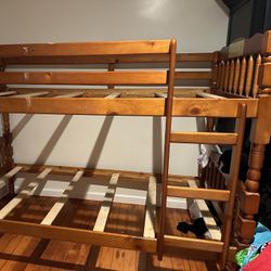 Twin Wood Bunk Bed 