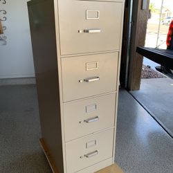 4-Drawer Filing Cabinet