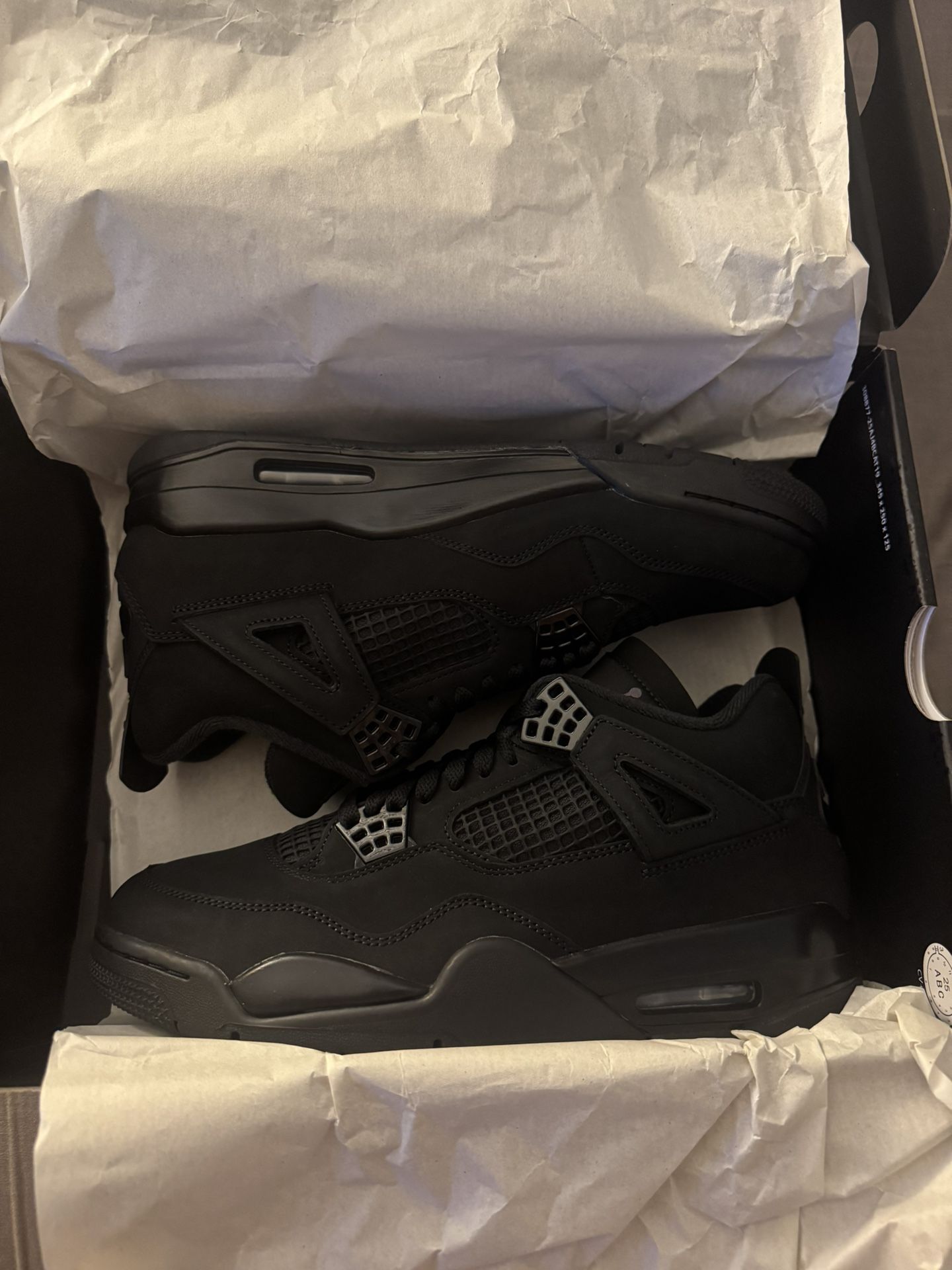 Jordan 4 Black Cats 9.5, 11.5