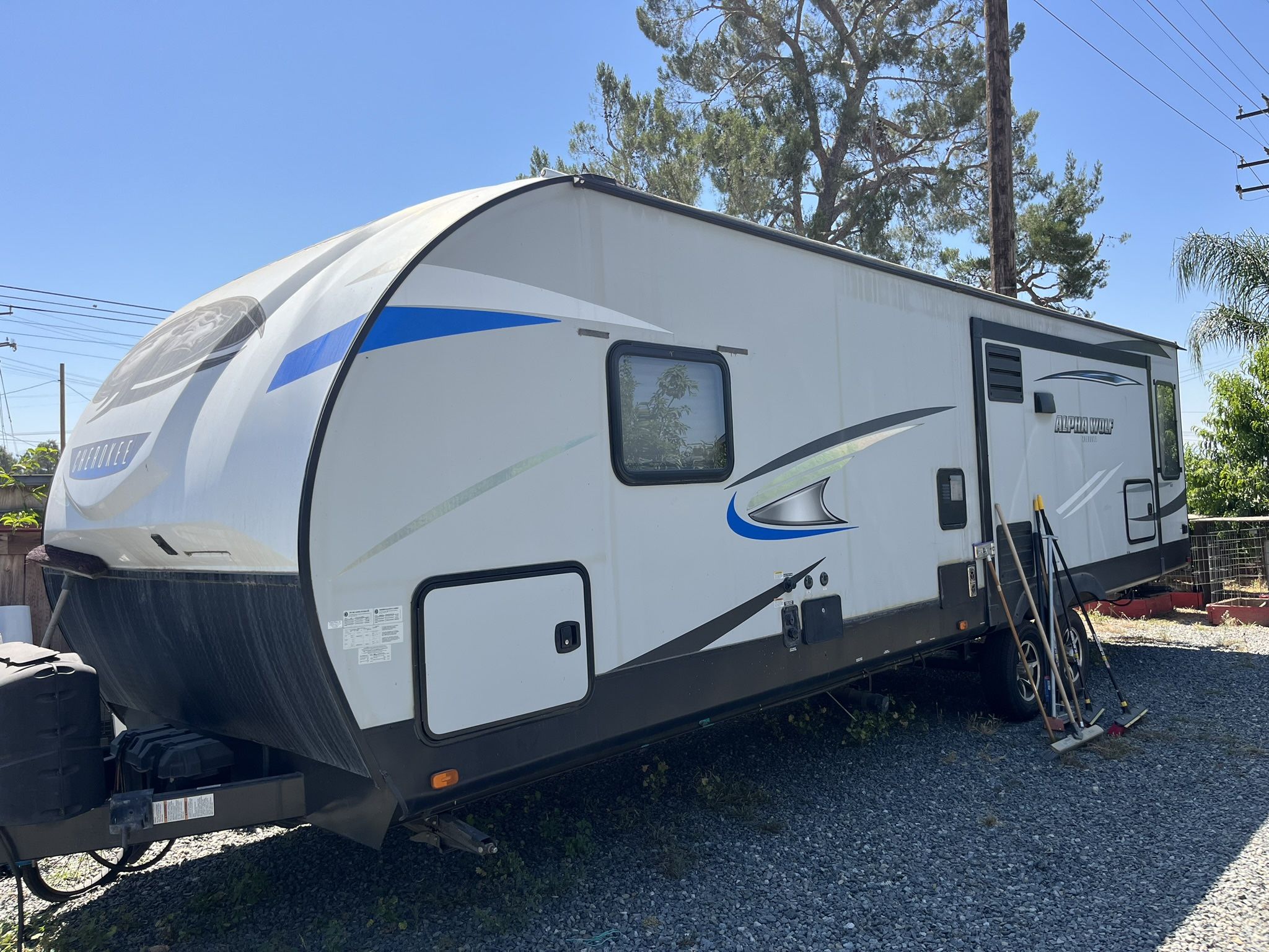 2019 Forest river Alpha wolf