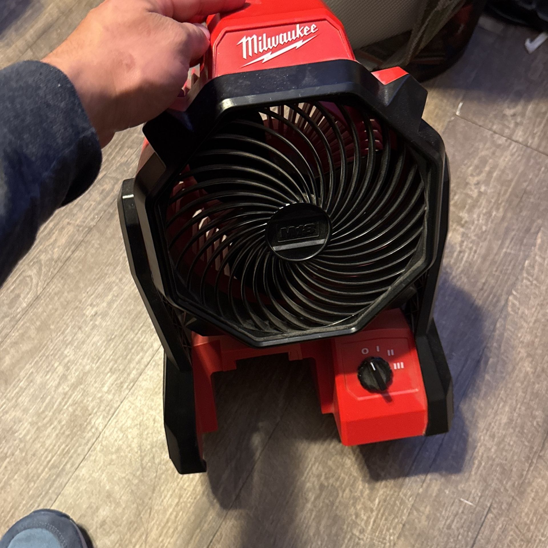 Milwaukee M18 Fan