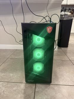 gaming computer with monitor. Storage 3.19 Tab, Graphics card 8 gb, RAM 32 GB. (info in the photo)