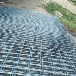 Heavy Gage Feedlot Fence