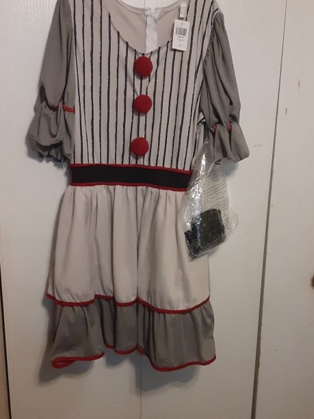 Costume
