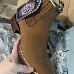 Wild West boots size 6