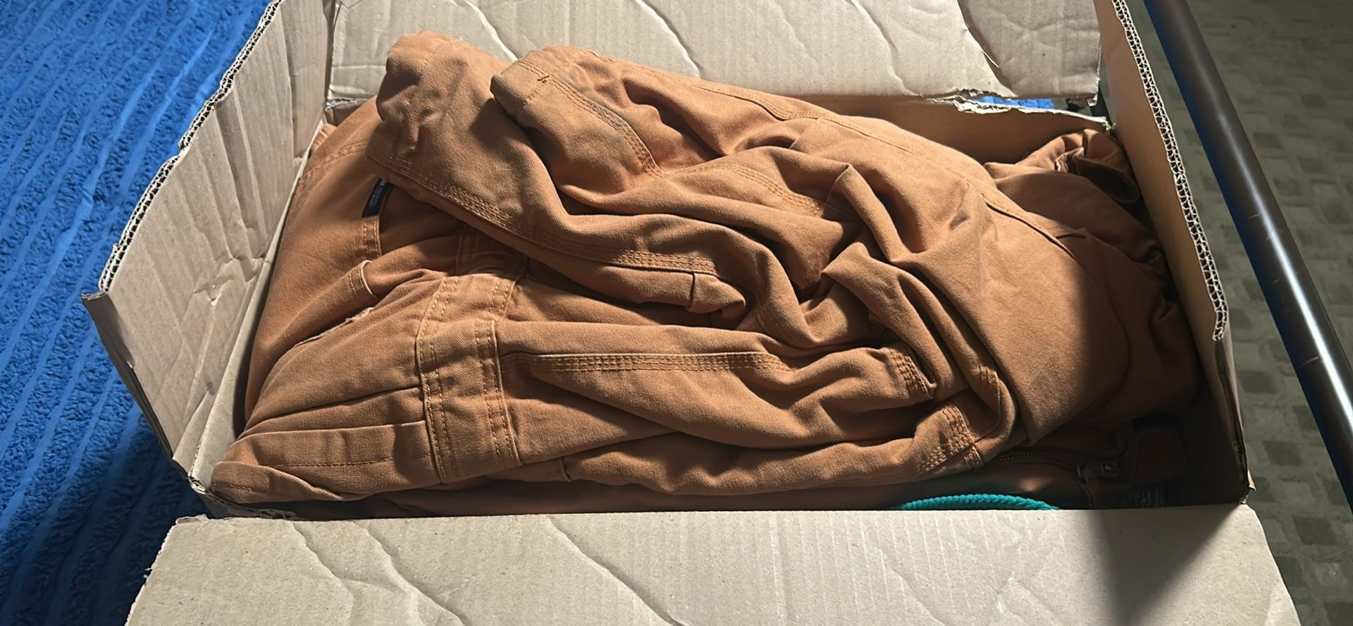 LOT OF VINTAGE CLOTHING