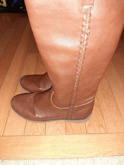 Children's Place Girl's Size 4 youth riding boots