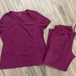 Cherokee Infinity scrub set