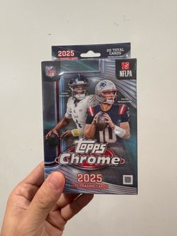 Topps Chrome Hanger Football 2025