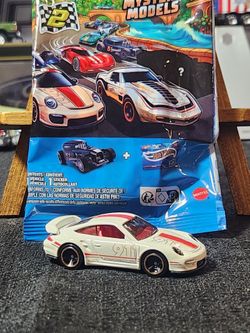 Hot Wheels Porsche 911 GT2