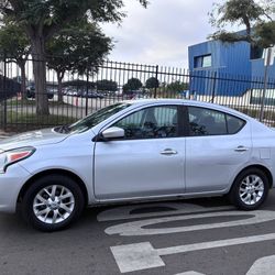 Nissan Versa SV Special Edition 