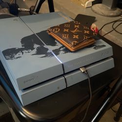 PS4 With 2 Call Of Duty Games And 1 Controller