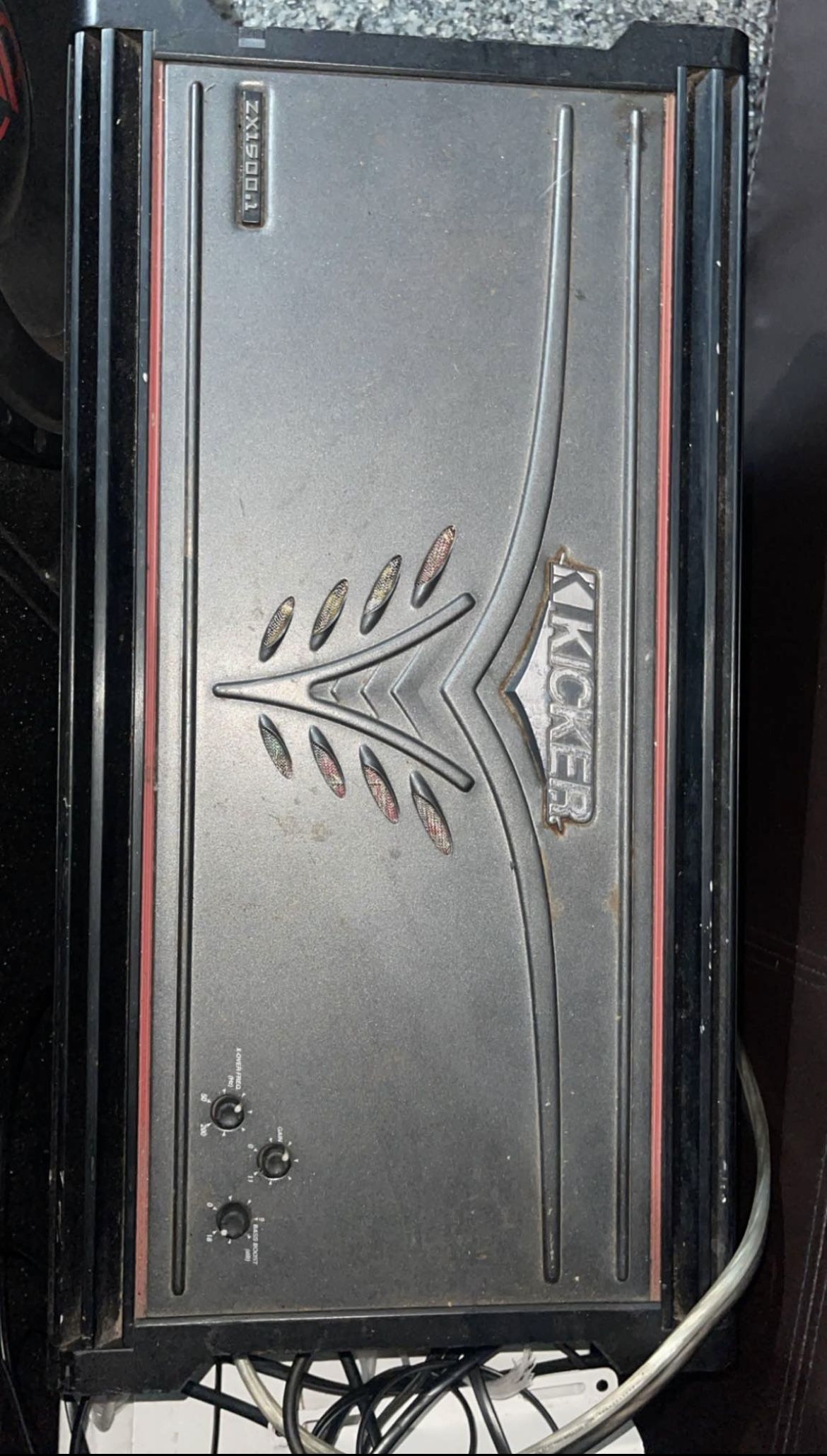 Kicker Amp