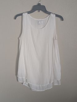 Cristina B Women's White Flowy Tank Top