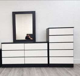 DRESSER WITH MIRROR AND CHEST 🆕️