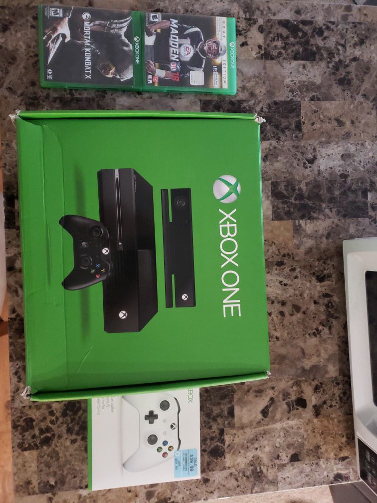 XBOX ONE with KINECT (fully loaded)
