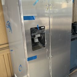 Whirlpool Refrigerator 