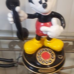 Vintage 1997 Mickey Mouse phone
