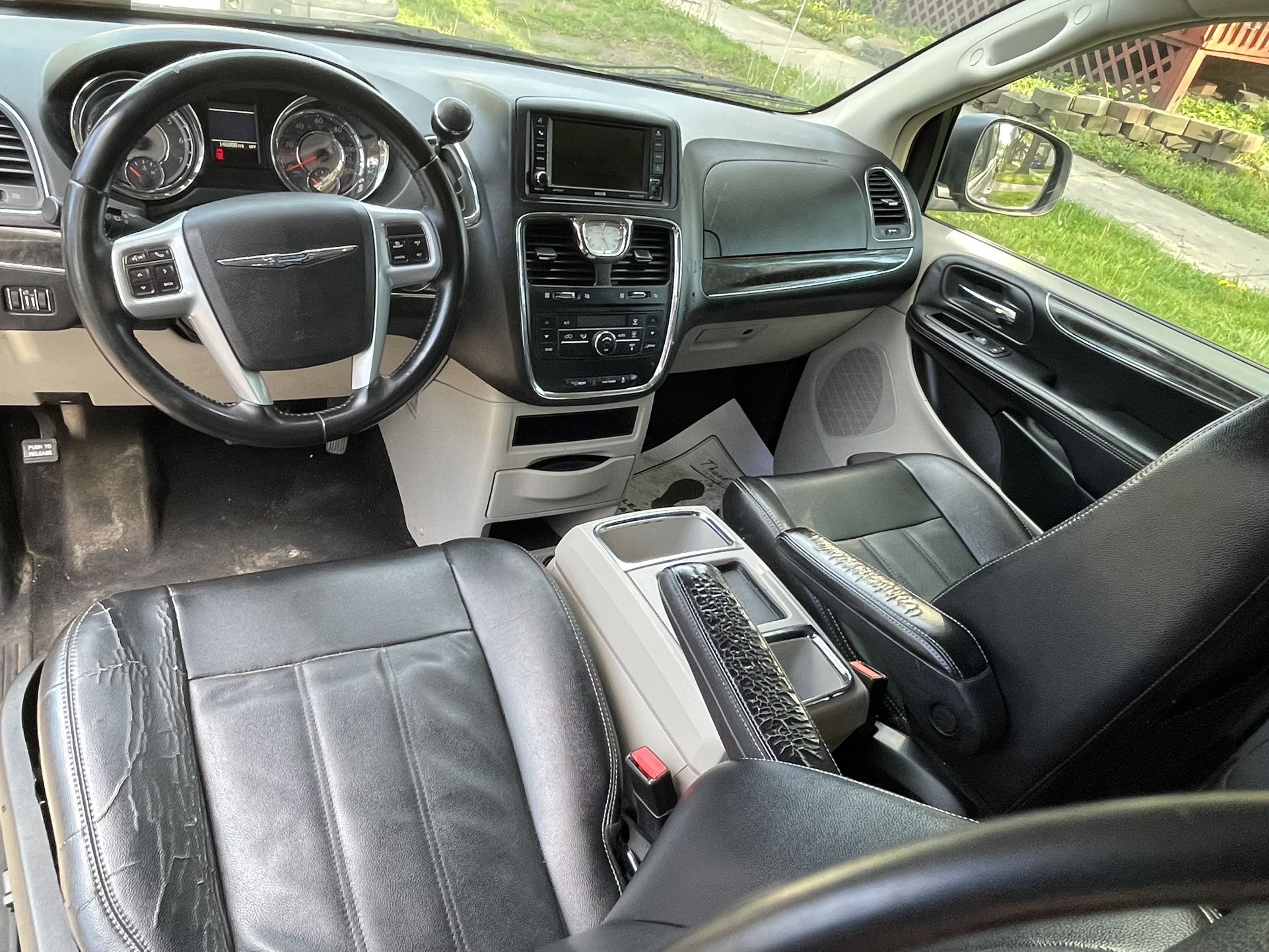 2014 Chrysler Town & Country