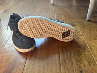 Nike SB Nyjah Free 2 Black White - Sz 5