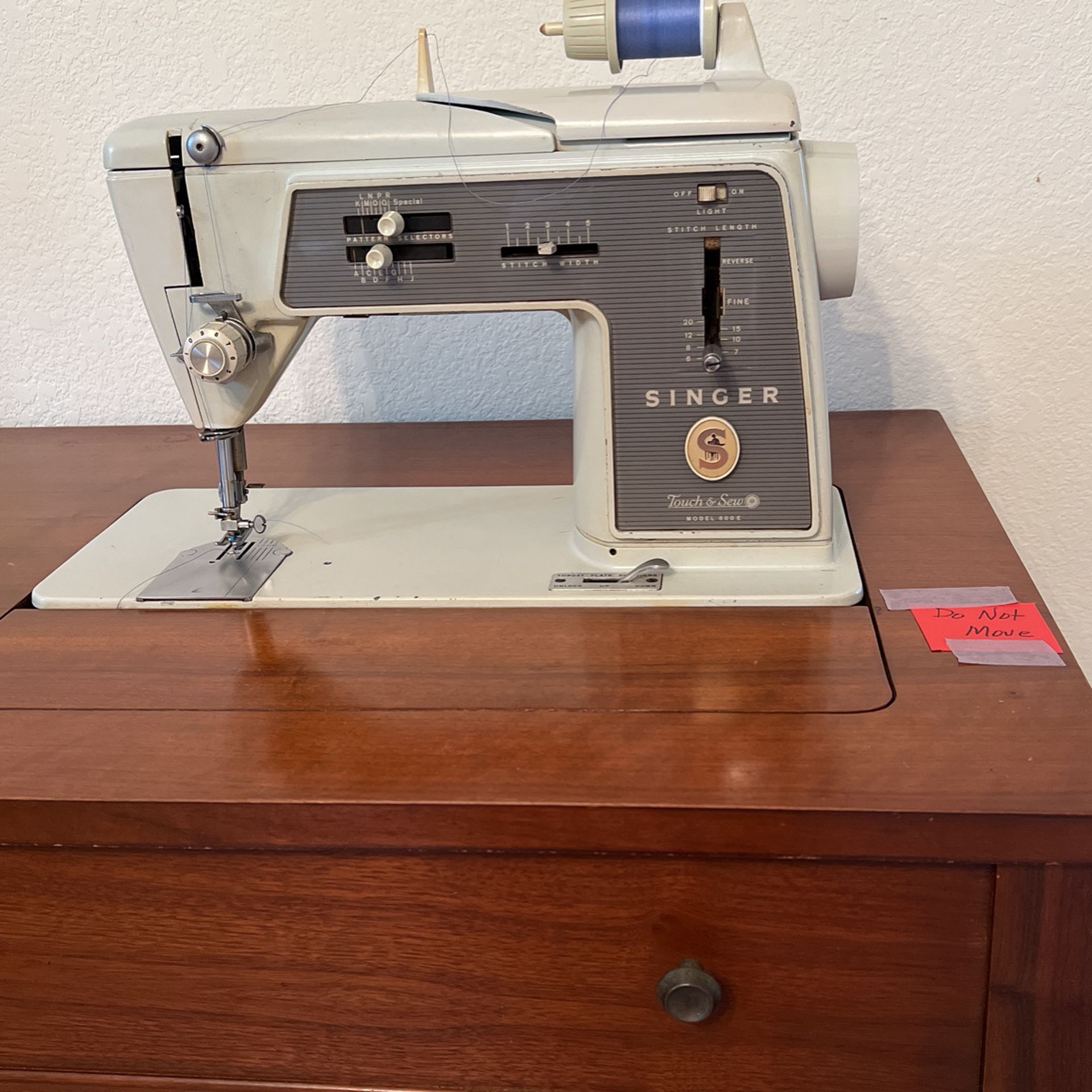Singer Touch N Sew 1964 Model With Cabinet