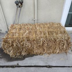 1 Bails Of Hay For Sale 