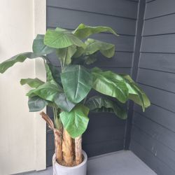 Artificial Plant With Stand  