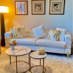 For Sale - White Sofa!!! Ask For Price !!! Preguntar Por Precio 