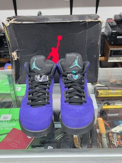 Nike Air Jordan 5 Retro Alternate Grape Purple/Black Suede 136027-500 Size 9.5