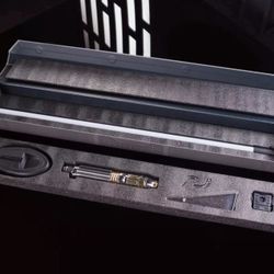 Star Wars Legacy Lightsaber Mace Windu Set Hilt With Stand And Clip Disney 