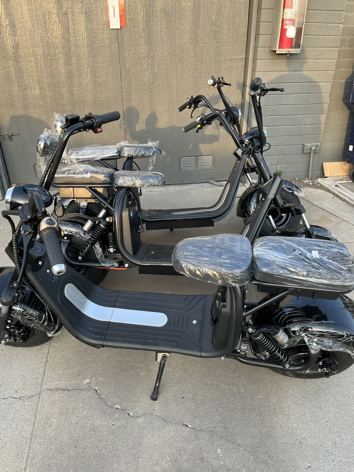Brand NEW Electric Fat Tire Scooters (holds 2 Batteries),All Products : American Fashion Style Bags On Sale