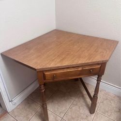 Corner Desk