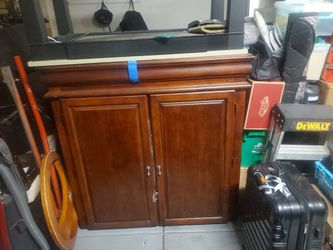 Big Enclosed Tv Cabinet And Stand