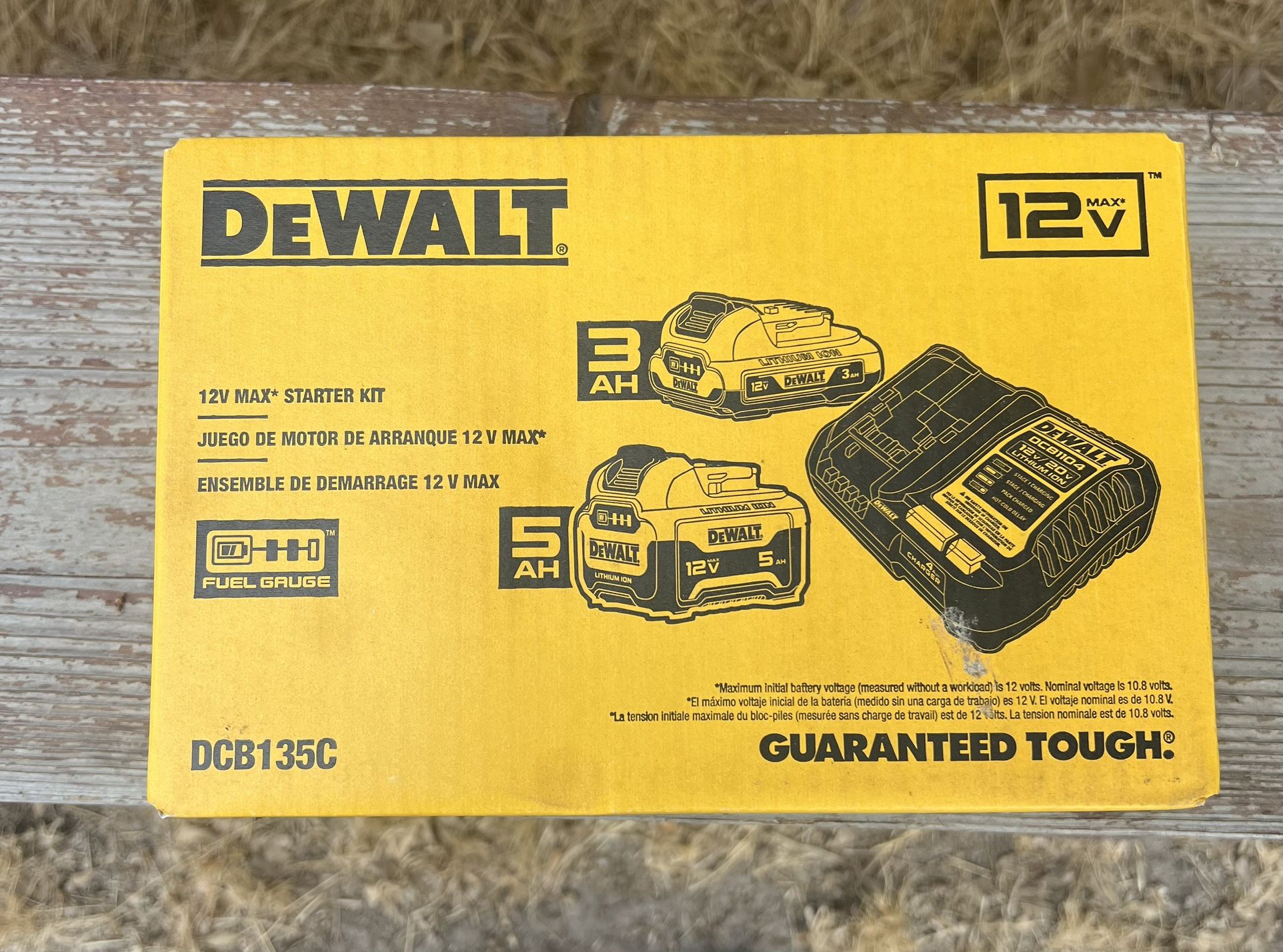 Dewalt 12 V Batteries And Charger