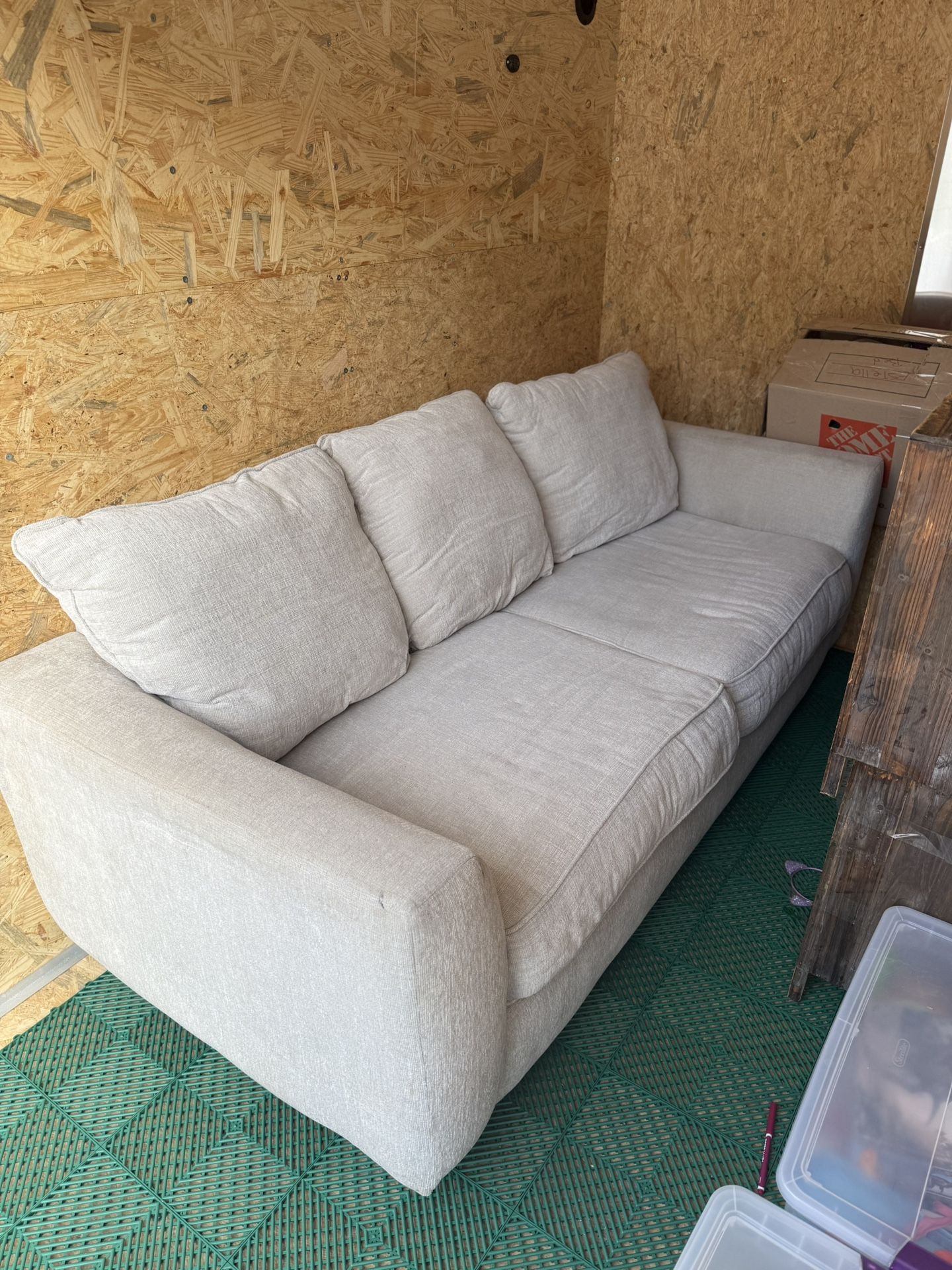 PICK UP TODAY!! Sleeper Sofa with Gel foam Mattress INCLUDED!! *Top Condition*