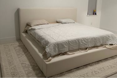 King size bed