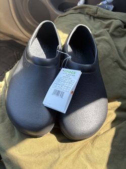 Brand New Crocs Size M9 W11 